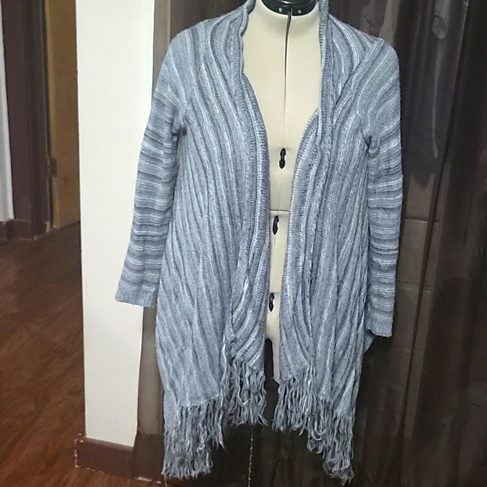 Sweater shawl